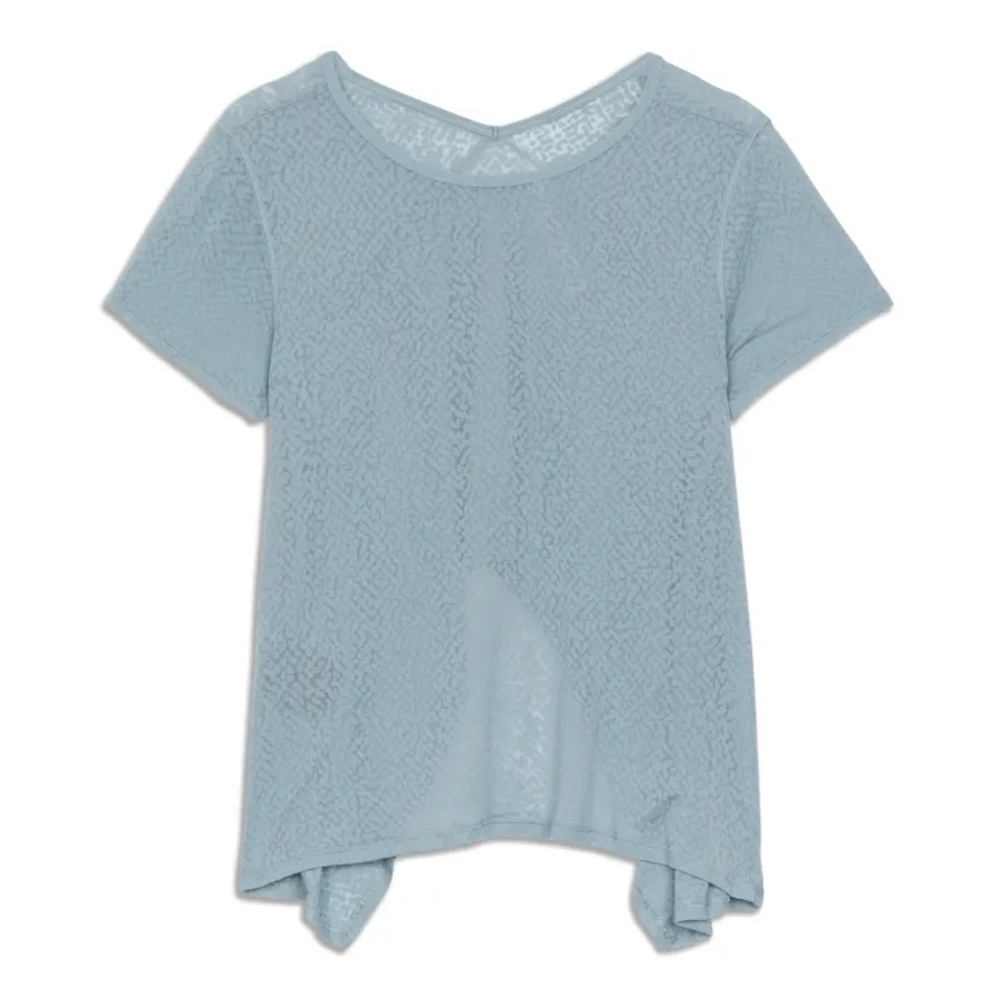 Lululemon Loop Around Tee Color: Blue Fog - image 6